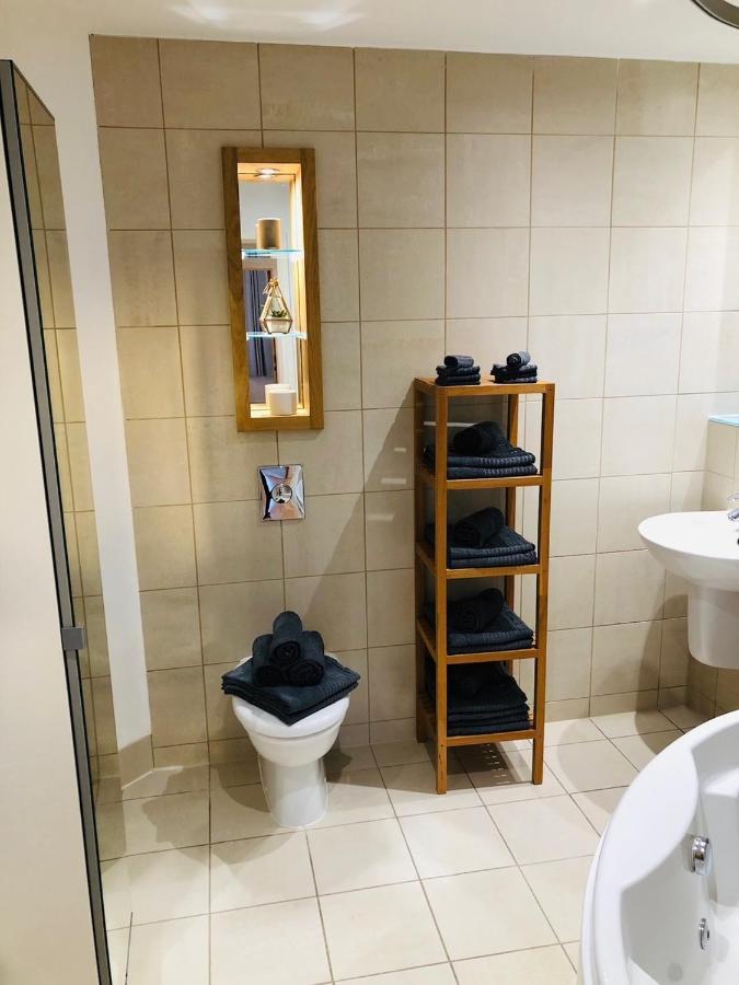 Westone View Villa Sheffield Eksteriør bilde